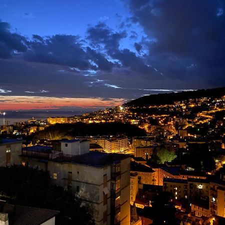 Appartement Free Parking -6 Posti Letto E Terrazzo Vista Mare à Trieste Extérieur photo