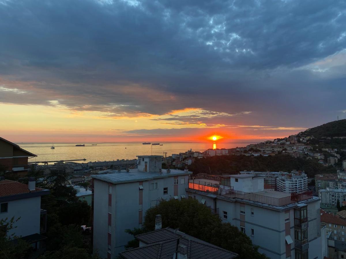 Appartement Free Parking -6 Posti Letto E Terrazzo Vista Mare à Trieste Extérieur photo